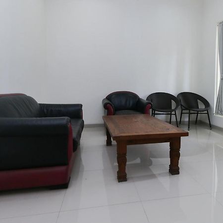 Reddoorz Plus At Panorama Villas Batu Batu  Exterior foto